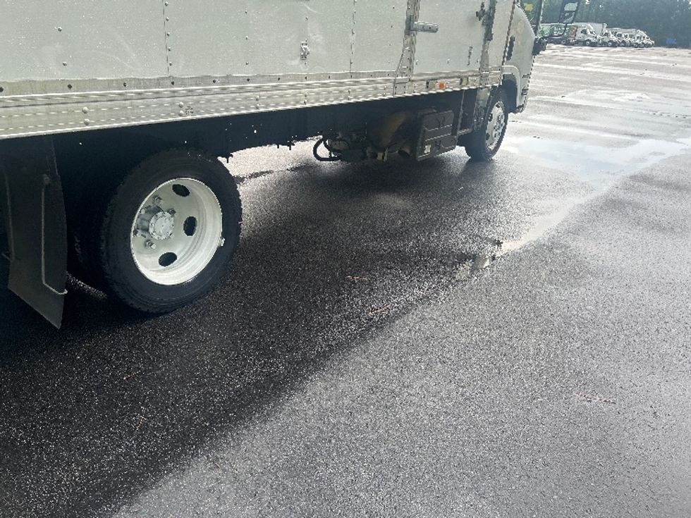 Medium Duty Box Truck-Light and Medium Duty Trucks-Isuzu-2020-NRR-Ladson-SC-94,124\n\t\tmiles-$ 45,000 - Image 14