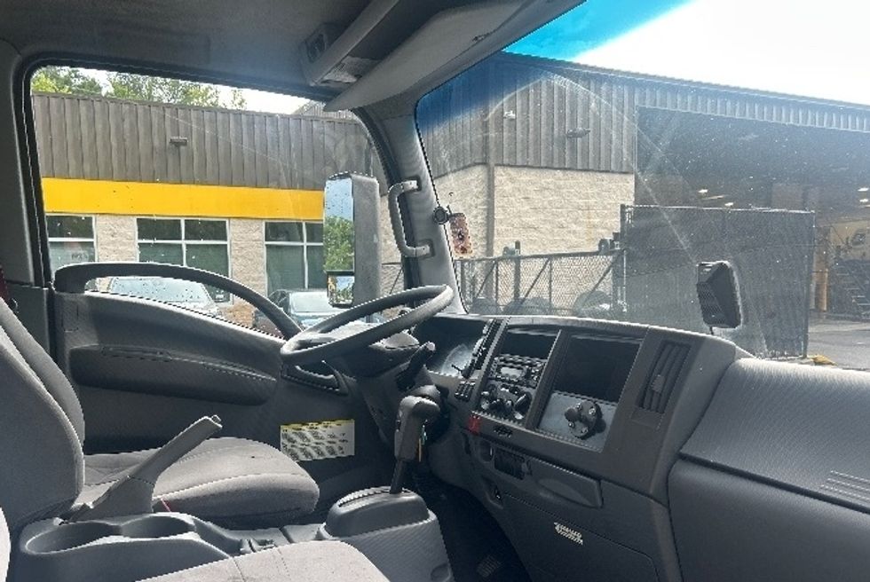 Medium Duty Box Truck-Light and Medium Duty Trucks-Isuzu-2020-NRR-Ladson-SC-94,124\n\t\tmiles-$ 45,000 - Image 21
