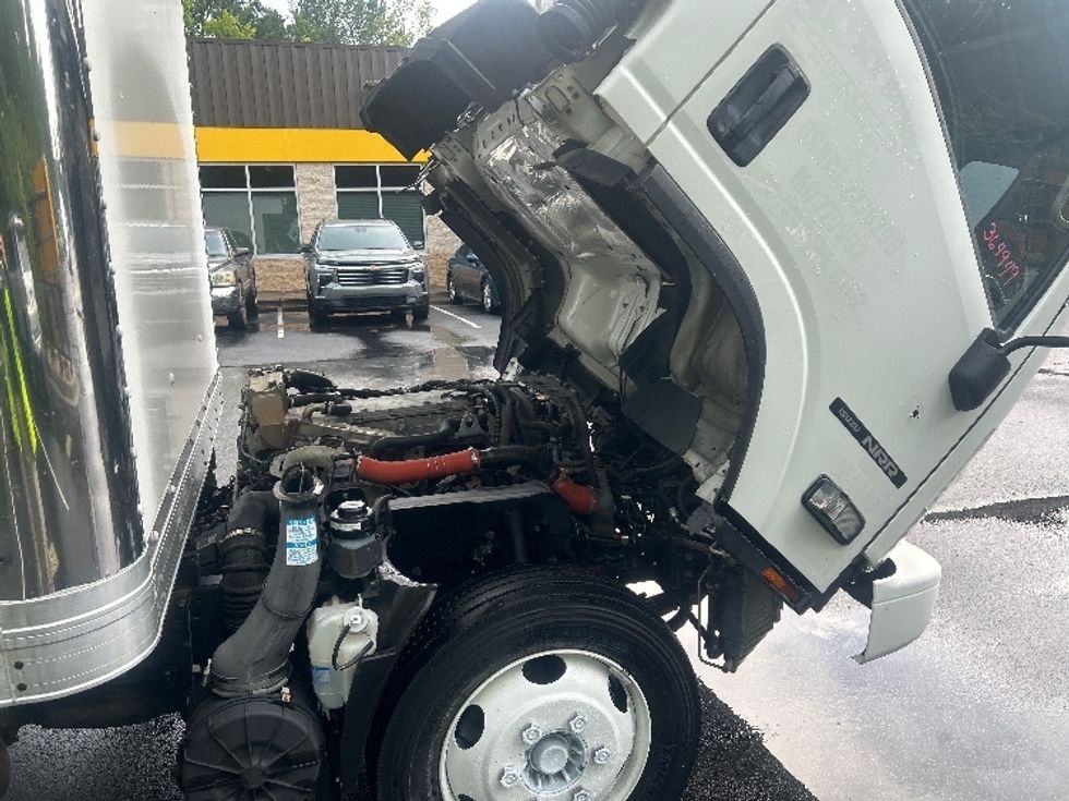Medium Duty Box Truck-Light and Medium Duty Trucks-Isuzu-2020-NRR-Ladson-SC-94,124\n\t\tmiles-$ 45,000 - Image 22