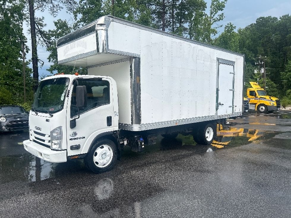 Medium Duty Box Truck-Light and Medium Duty Trucks-Isuzu-2020-NRR-Ladson-SC-94,124\n\t\tmiles-$ 45,000 - Image 4