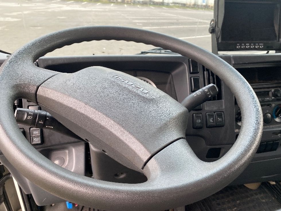 Medium Duty Box Truck-Light and Medium Duty Trucks-Isuzu-2020-NRR-Louisville-KY-81,167\n\t\tmiles-$ 52,000 - Image 16