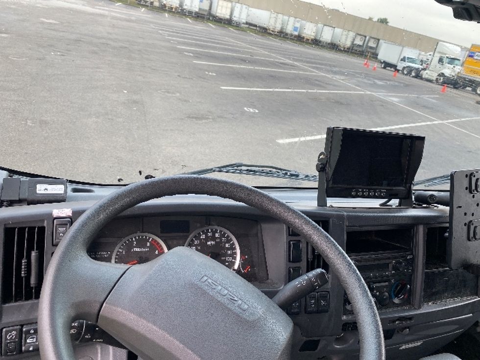 Medium Duty Box Truck-Light and Medium Duty Trucks-Isuzu-2020-NRR-Louisville-KY-81,167\n\t\tmiles-$ 52,000 - Image 17