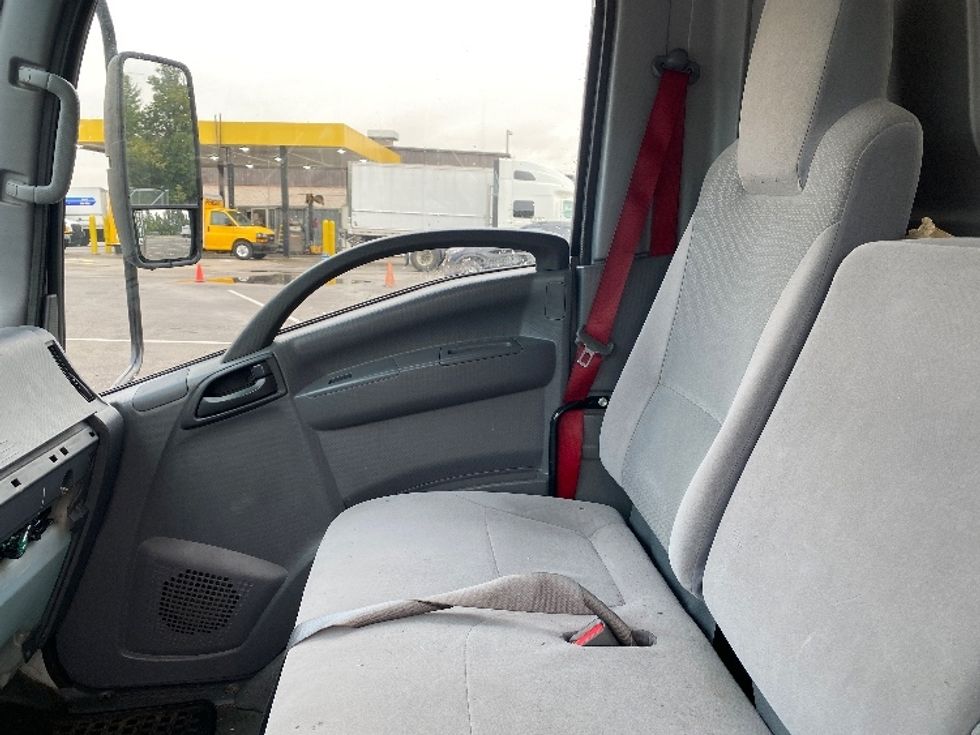 Medium Duty Box Truck-Light and Medium Duty Trucks-Isuzu-2020-NRR-Louisville-KY-81,167\n\t\tmiles-$ 52,000 - Image 18