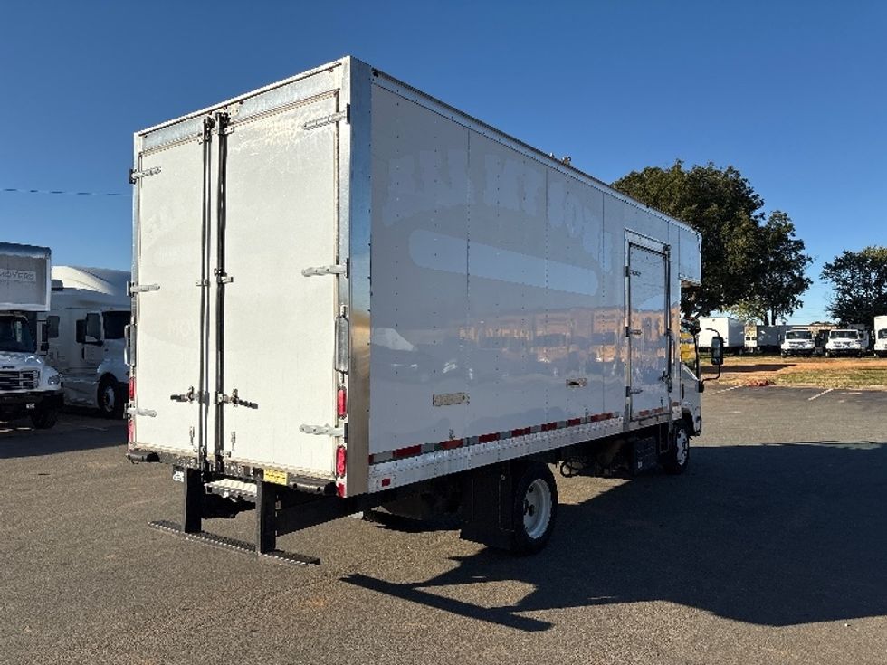 Medium Duty Box Truck-Light and Medium Duty Trucks-Isuzu-2020-NRR-Mebane-NC-86,269\n\t\tmiles-$ 48,750 - Image 12