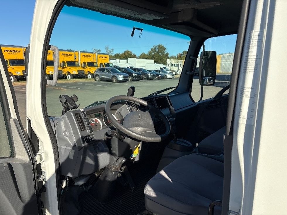 Medium Duty Box Truck-Light and Medium Duty Trucks-Isuzu-2020-NRR-Mebane-NC-86,269\n\t\tmiles-$ 48,750 - Image 15