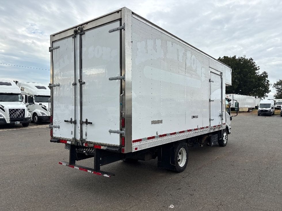 Medium Duty Box Truck-Light and Medium Duty Trucks-Isuzu-2020-NRR-Mebane-NC-89,067\n\t\tmiles-$ 52,250 - Image 12