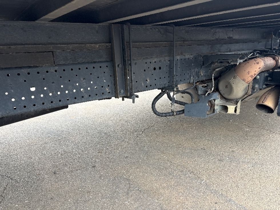 Medium Duty Box Truck-Light and Medium Duty Trucks-Isuzu-2020-NRR-Mebane-NC-89,067\n\t\tmiles-$ 52,250 - Image 13