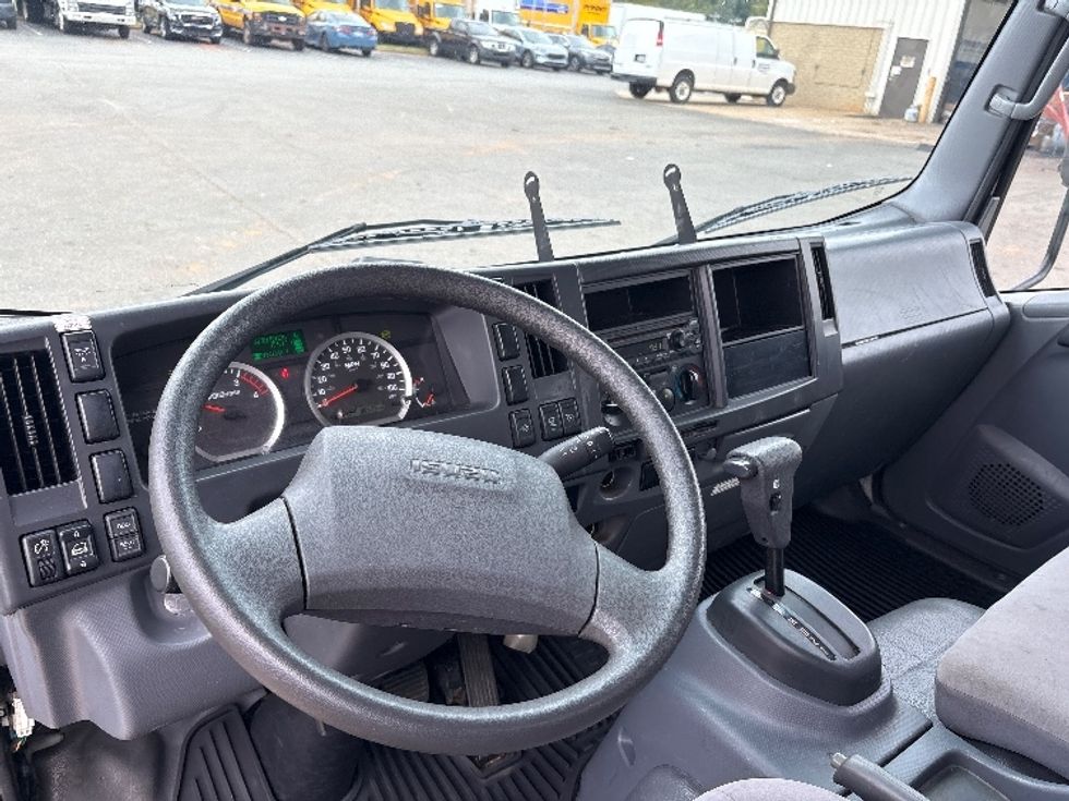 Medium Duty Box Truck-Light and Medium Duty Trucks-Isuzu-2020-NRR-Mebane-NC-89,067\n\t\tmiles-$ 52,250 - Image 16
