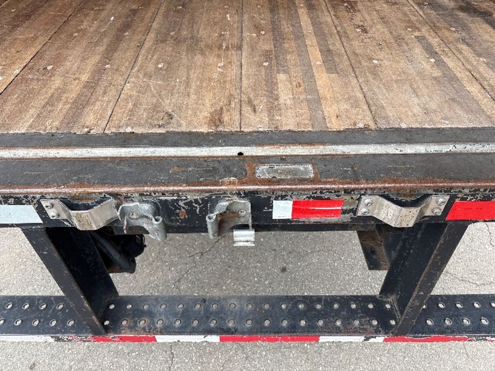 Medium Duty Box Truck-Light and Medium Duty Trucks-Isuzu-2020-NRR-Mebane-NC-89,067\n\t\tmiles-$ 52,250 - Image 9