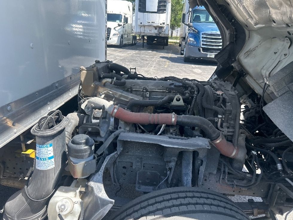 Medium Duty Box Truck-Light and Medium Duty Trucks-Isuzu-2020-NRR-Medley-FL-107,265\n\t\tmiles-$ 45,500 - Image 22