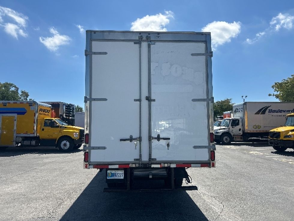 Medium Duty Box Truck-Light and Medium Duty Trucks-Isuzu-2020-NRR-Medley-FL-107,265\n\t\tmiles-$ 45,500 - Image 6
