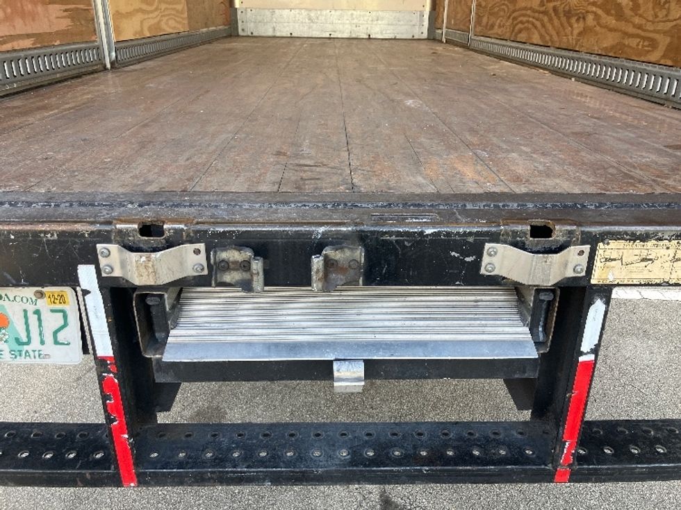 Medium Duty Box Truck-Light and Medium Duty Trucks-Isuzu-2020-NRR-Miami-FL-73,910\n\t\tmiles-$ 47,250 - Image 10
