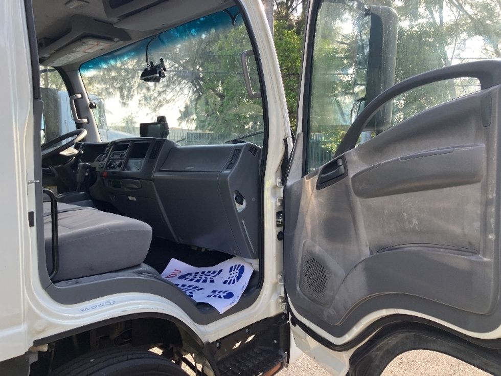 Medium Duty Box Truck-Light and Medium Duty Trucks-Isuzu-2020-NRR-Miami-FL-73,910\n\t\tmiles-$ 47,250 - Image 20