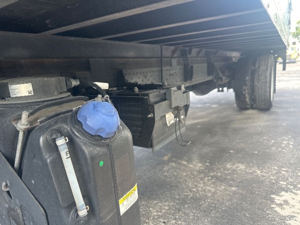Medium Duty Box Truck-Light and Medium Duty Trucks-Isuzu-2020-NRR-Miami-FL-73,910\n\t\tmiles-$ 47,250 - Image 5