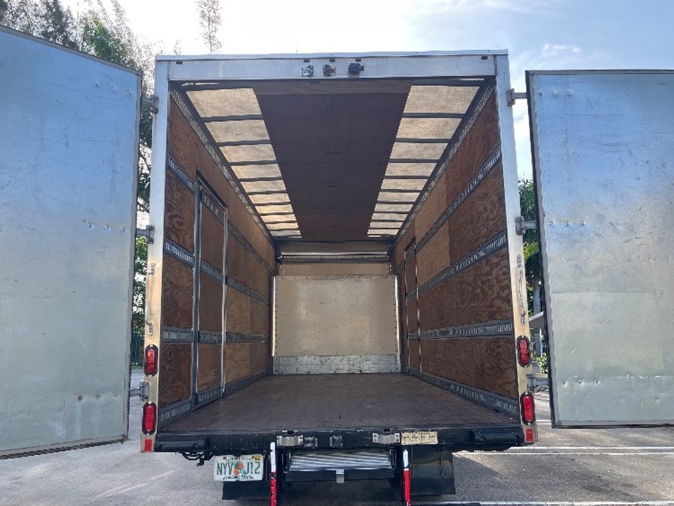 Medium Duty Box Truck-Light and Medium Duty Trucks-Isuzu-2020-NRR-Miami-FL-73,910\n\t\tmiles-$ 47,250 - Image 8