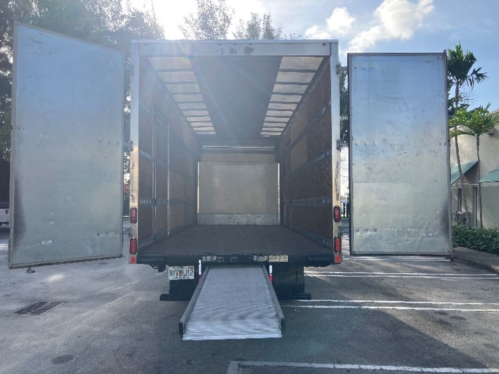 Medium Duty Box Truck-Light and Medium Duty Trucks-Isuzu-2020-NRR-Miami-FL-73,910\n\t\tmiles-$ 47,250 - Image 9