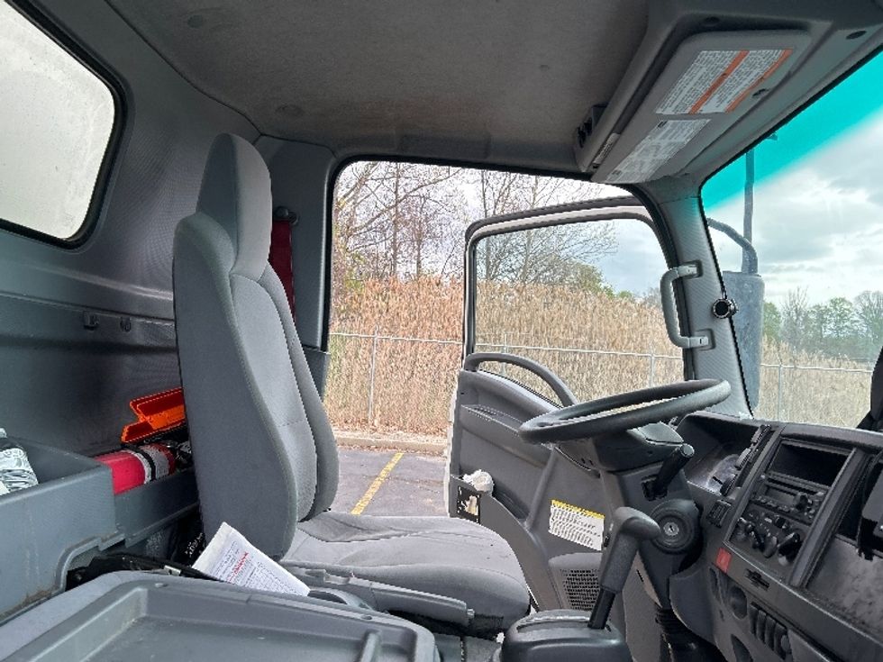 Medium Duty Box Truck-Light and Medium Duty Trucks-Isuzu-2020-NRR-Middlefield-OH-112,454\n\t\tmiles-$ 43,000 - Image 22
