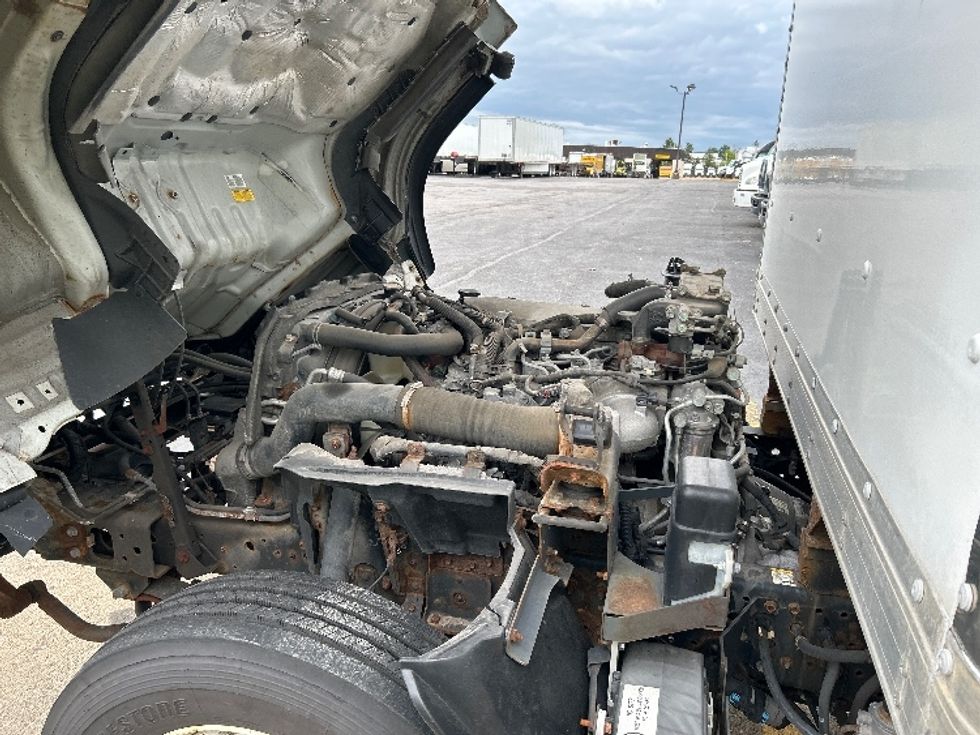 Medium Duty Box Truck-Light and Medium Duty Trucks-Isuzu-2020-NRR-Middlefield-OH-112,454\n\t\tmiles-$ 43,000 - Image 24