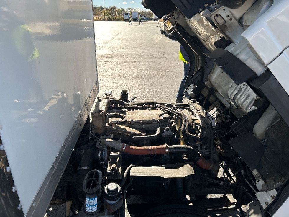 Medium Duty Box Truck-Light and Medium Duty Trucks-Isuzu-2020-NRR-Montgomery-NY-112,275\n\t\tmiles-$ 39,750 - Image 22