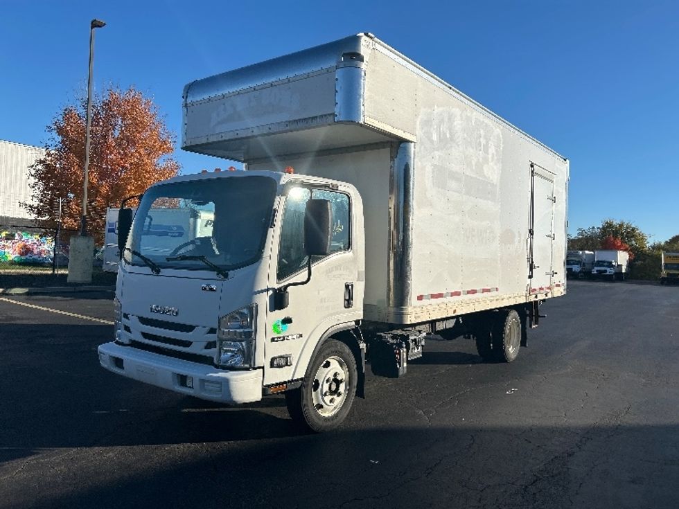 Medium Duty Box Truck-Light and Medium Duty Trucks-Isuzu-2020-NRR-Montgomery-NY-112,275\n\t\tmiles-$ 39,750 - Image 3