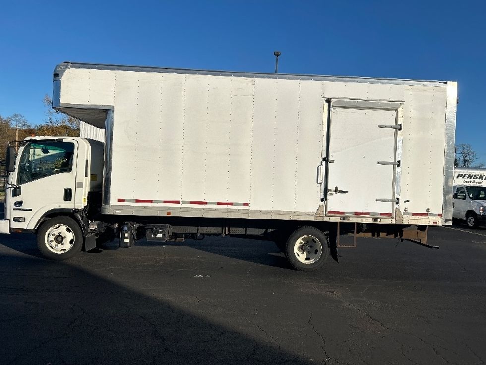 Medium Duty Box Truck-Light and Medium Duty Trucks-Isuzu-2020-NRR-Montgomery-NY-112,275\n\t\tmiles-$ 39,750 - Image 4