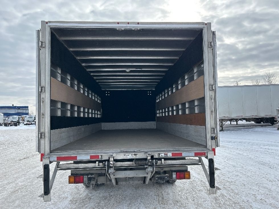 Medium Duty Box Truck-Light and Medium Duty Trucks-Isuzu-2020-NRR-Montreal-PQ-155,970\n\t\tkm-$ 63,500 - Image 8