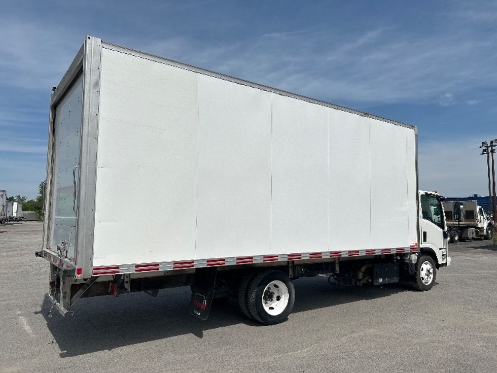 Medium Duty Box Truck-Light and Medium Duty Trucks-Isuzu-2020-NRR-Montreal-PQ-195,558\n\t\tkm-$ 51,750 - Image 12