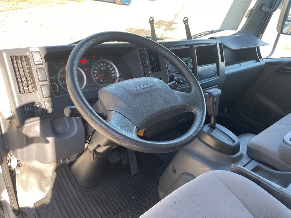 Medium Duty Box Truck-Light and Medium Duty Trucks-Isuzu-2020-NRR-Nashville (Mount Juliet)-TN-97,990\n\t\tmiles-$ 49,500 - Image 16