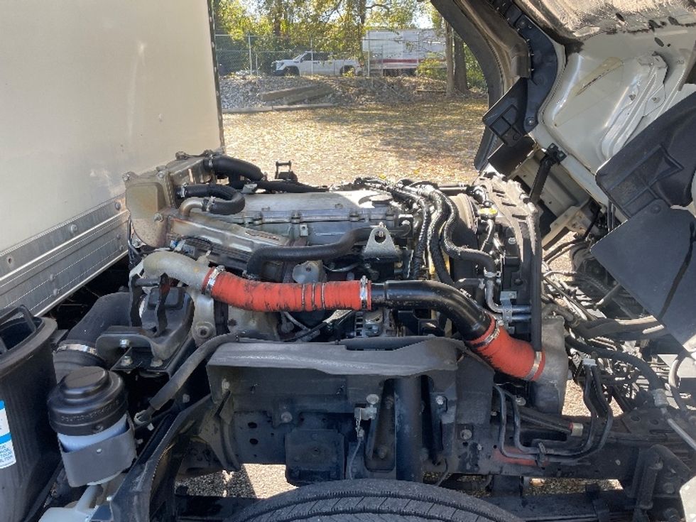 Medium Duty Box Truck-Light and Medium Duty Trucks-Isuzu-2020-NRR-Nashville (Mount Juliet)-TN-97,990\n\t\tmiles-$ 49,500 - Image 22