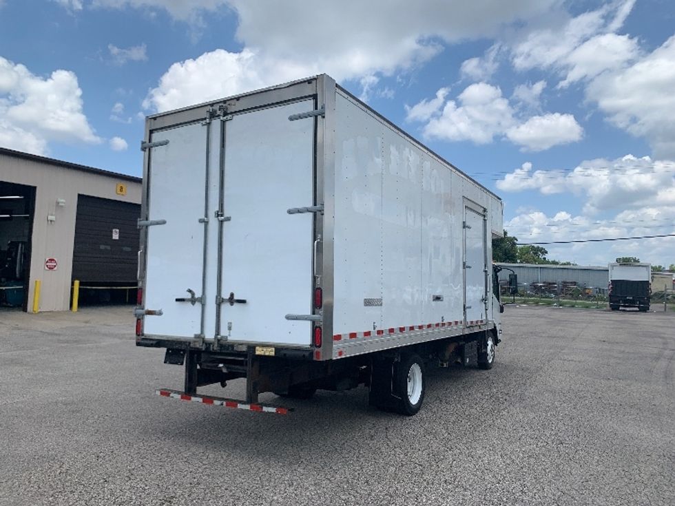 Medium Duty Box Truck-Light and Medium Duty Trucks-Isuzu-2020-NRR-Nashville-TN-61,345\n\t\tmiles-$ 48,500 - Image 13