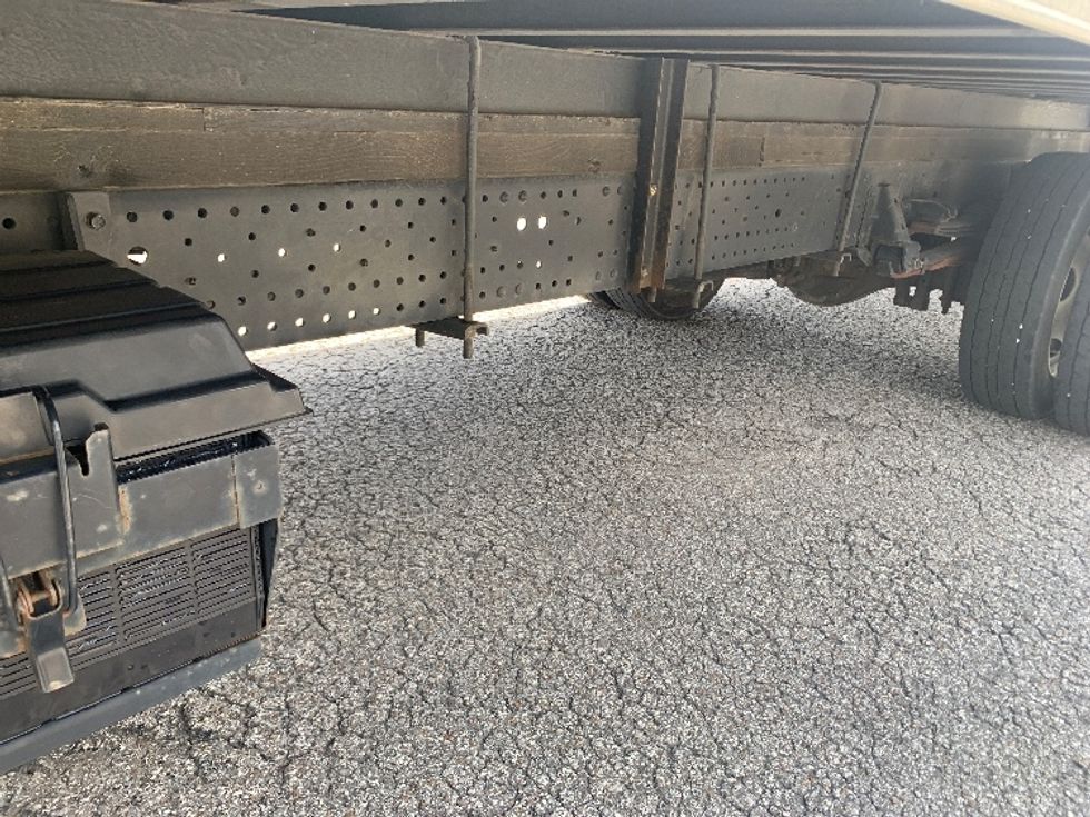 Medium Duty Box Truck-Light and Medium Duty Trucks-Isuzu-2020-NRR-Nashville-TN-61,345\n\t\tmiles-$ 48,500 - Image 5