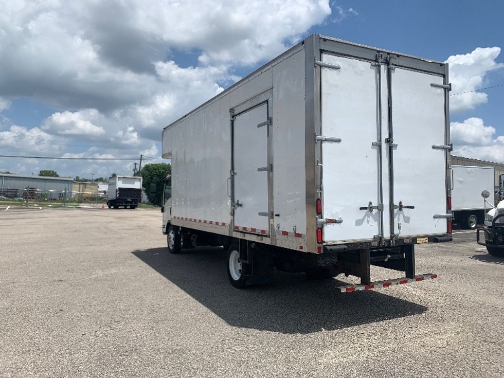 Medium Duty Box Truck-Light and Medium Duty Trucks-Isuzu-2020-NRR-Nashville-TN-61,345\n\t\tmiles-$ 48,500 - Image 6