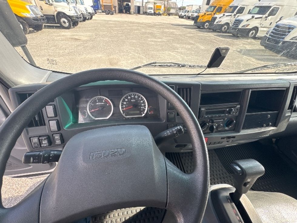 Medium Duty Box Truck-Light and Medium Duty Trucks-Isuzu-2020-NRR-Ocala-FL-125,613\n\t\tmiles-$ 43,500 - Image 17
