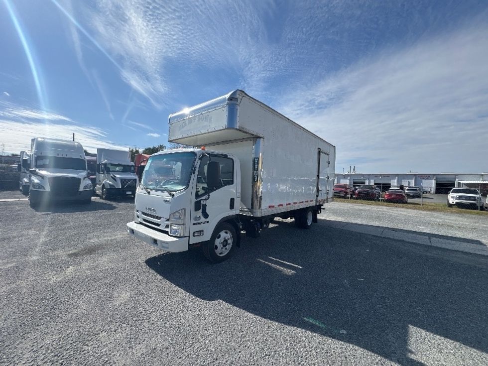 Medium Duty Box Truck-Light and Medium Duty Trucks-Isuzu-2020-NRR-Ocala-FL-125,613\n\t\tmiles-$ 43,500 - Image 3