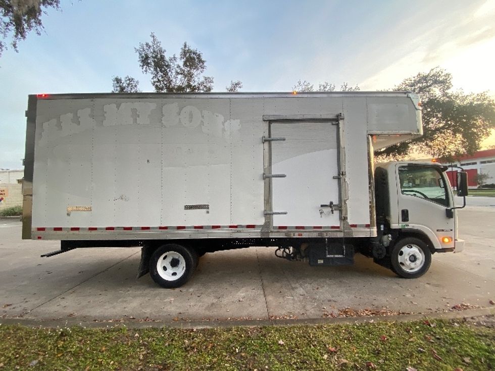 Medium Duty Box Truck-Light and Medium Duty Trucks-Isuzu-2020-NRR-Orlando-FL-119,603\n\t\tmiles-$ 44,000 - Image 15