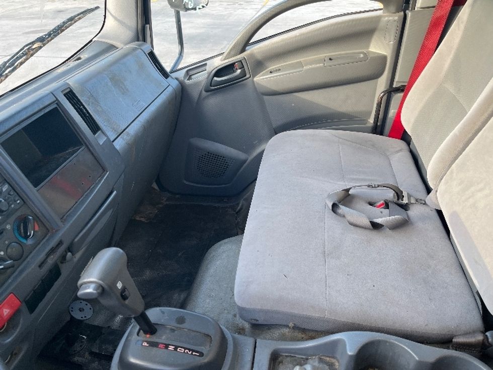 Medium Duty Box Truck-Light and Medium Duty Trucks-Isuzu-2020-NRR-Orlando-FL-119,603\n\t\tmiles-$ 44,000 - Image 19