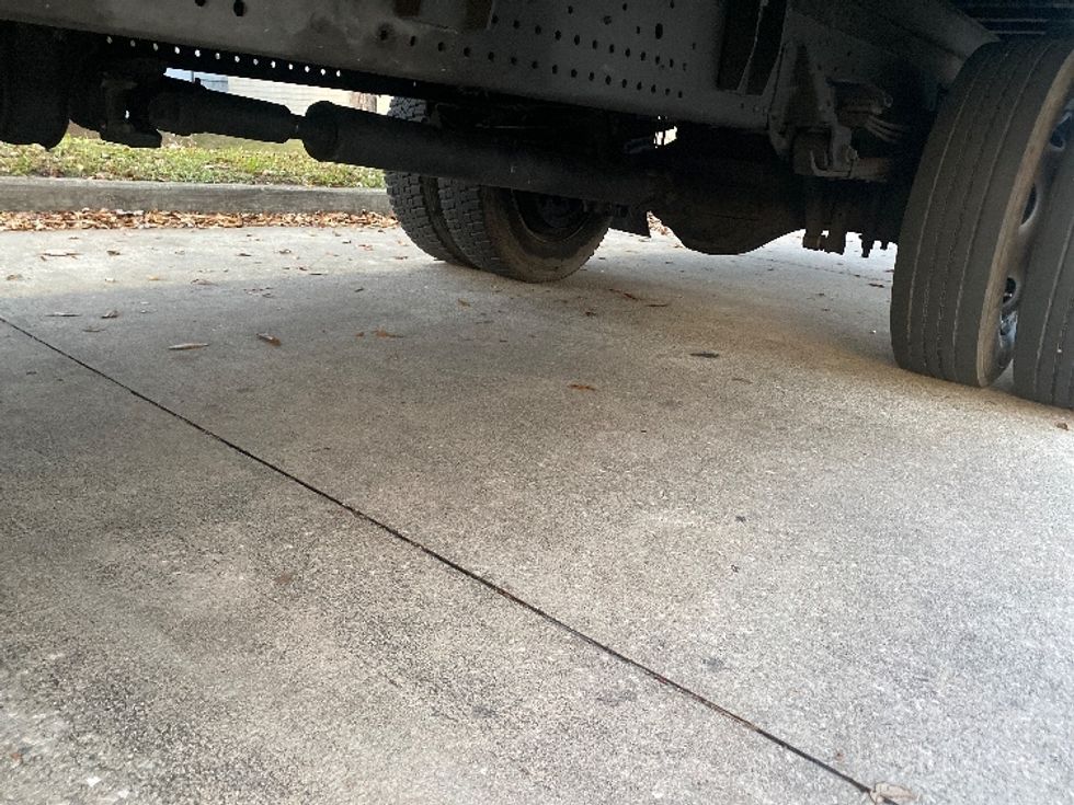 Medium Duty Box Truck-Light and Medium Duty Trucks-Isuzu-2020-NRR-Orlando-FL-119,603\n\t\tmiles-$ 44,000 - Image 5