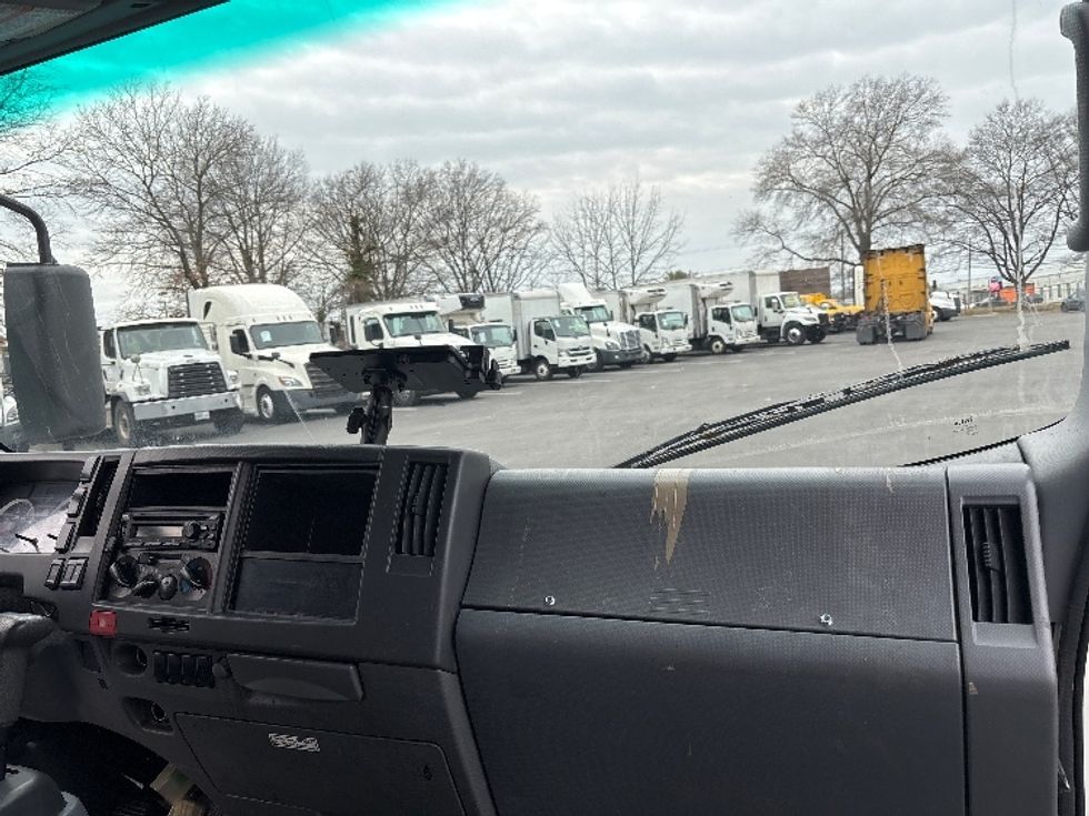 Medium Duty Box Truck-Light and Medium Duty Trucks-Isuzu-2020-NRR-Pennsauken-NJ-118,253\n\t\tmiles-$ 45,250 - Image 21