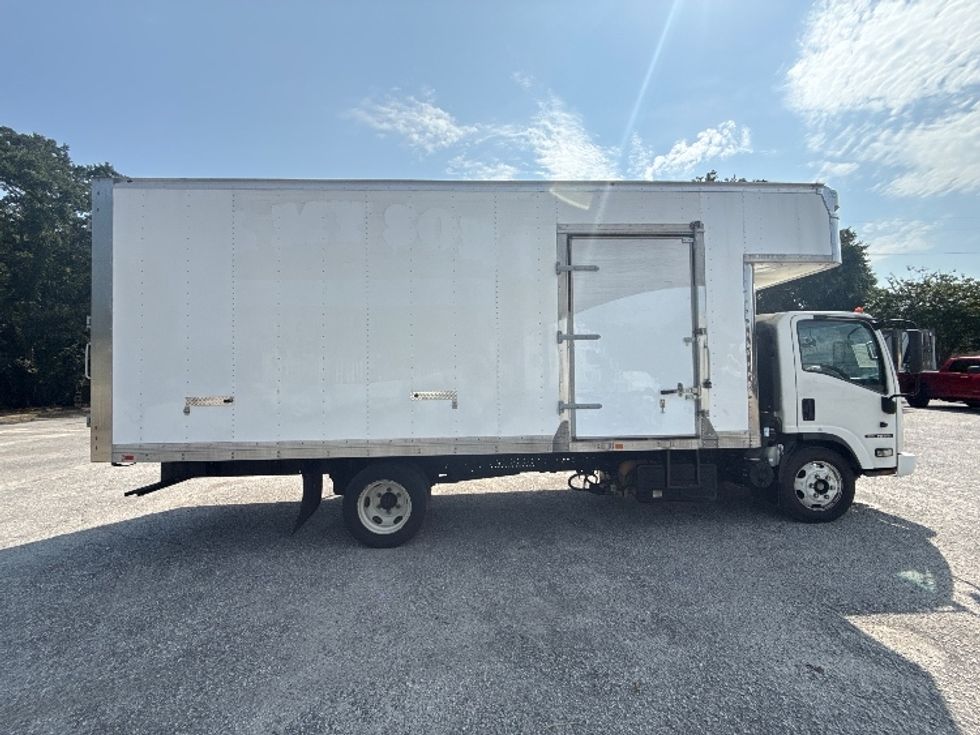 Medium Duty Box Truck-Light and Medium Duty Trucks-Isuzu-2020-NRR-Pensacola-FL-106,177\n\t\tmiles-$ 43,500 - Image 14