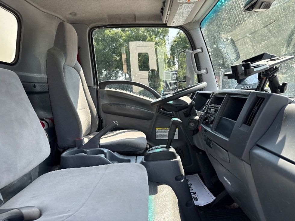 Medium Duty Box Truck-Light and Medium Duty Trucks-Isuzu-2020-NRR-Pensacola-FL-106,177\n\t\tmiles-$ 43,500 - Image 21