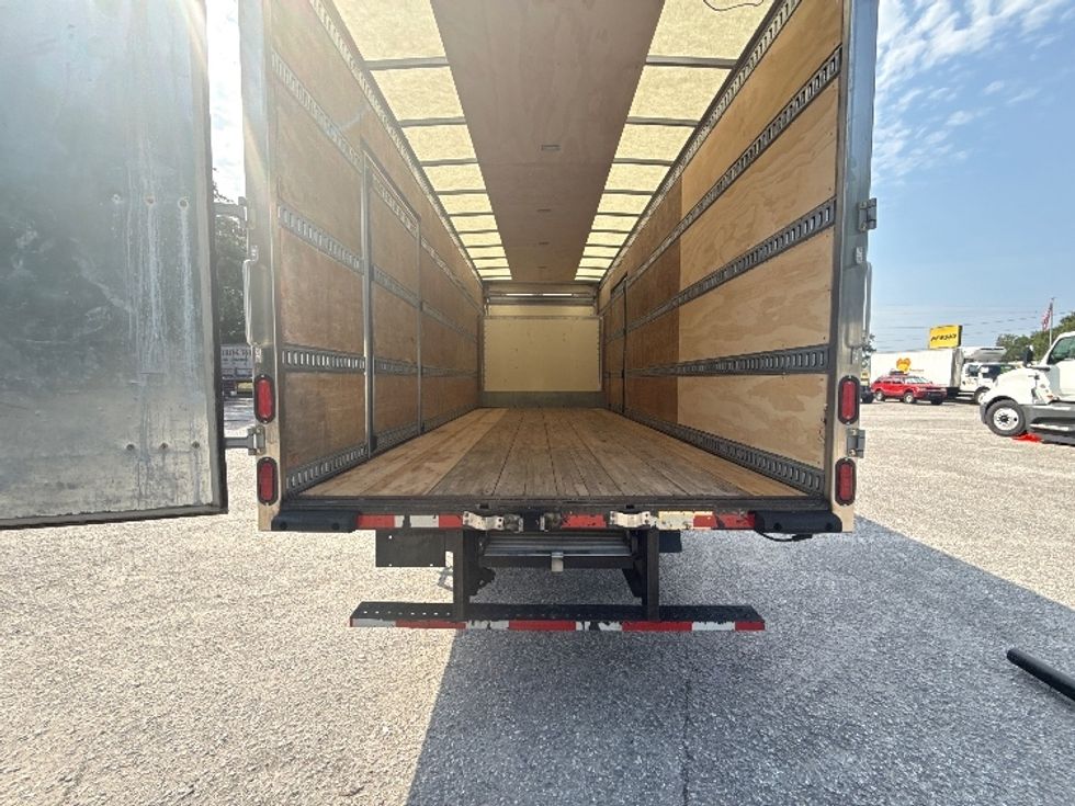 Medium Duty Box Truck-Light and Medium Duty Trucks-Isuzu-2020-NRR-Pensacola-FL-106,177\n\t\tmiles-$ 43,500 - Image 8