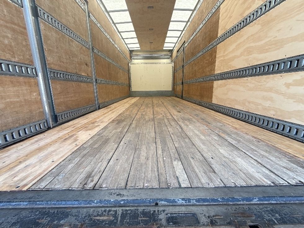 Medium Duty Box Truck-Light and Medium Duty Trucks-Isuzu-2020-NRR-Pensacola-FL-106,177\n\t\tmiles-$ 43,500 - Image 9