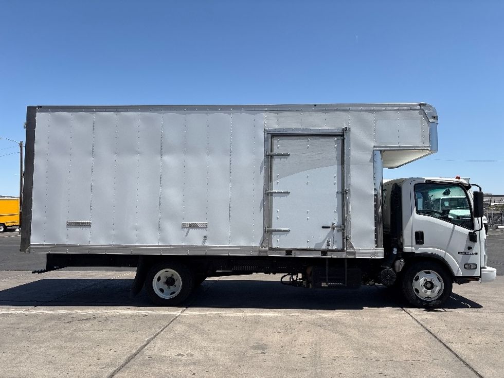 Medium Duty Box Truck-Light and Medium Duty Trucks-Isuzu-2020-NRR-Phoenix-AZ-101,626\n\t\tmiles-$ 46,000 - Image 14