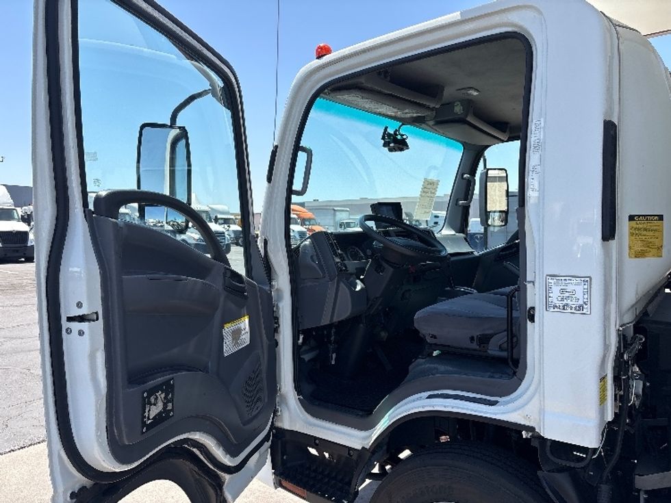Medium Duty Box Truck-Light and Medium Duty Trucks-Isuzu-2020-NRR-Phoenix-AZ-101,626\n\t\tmiles-$ 46,000 - Image 15