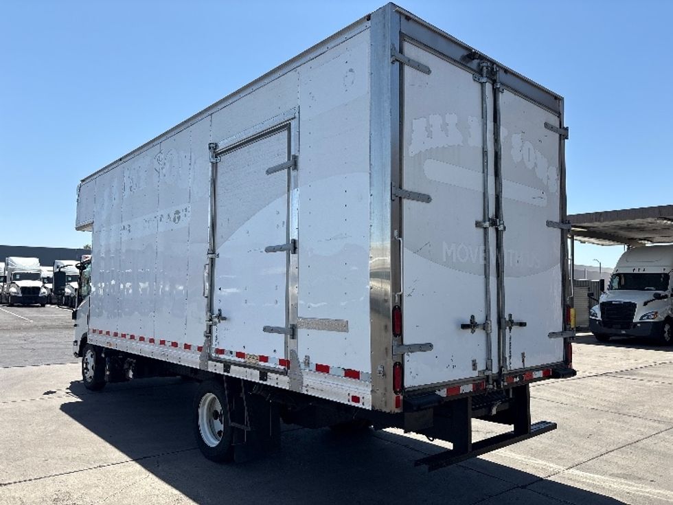 Medium Duty Box Truck-Light and Medium Duty Trucks-Isuzu-2020-NRR-Phoenix-AZ-101,626\n\t\tmiles-$ 46,000 - Image 6