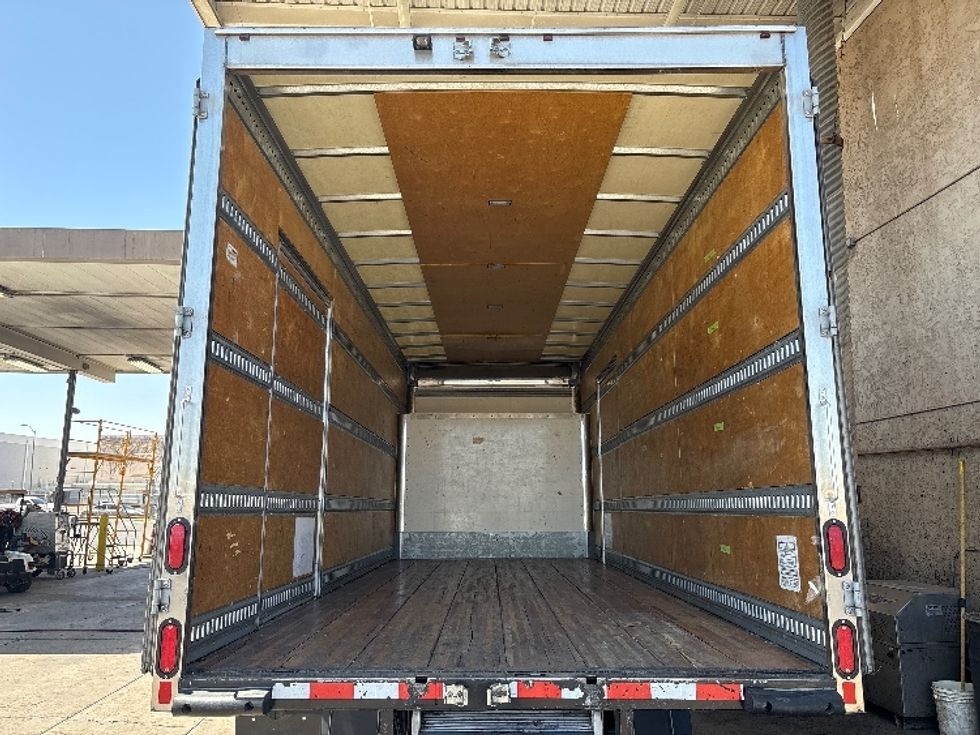 Medium Duty Box Truck-Light and Medium Duty Trucks-Isuzu-2020-NRR-Phoenix-AZ-101,626\n\t\tmiles-$ 46,000 - Image 8