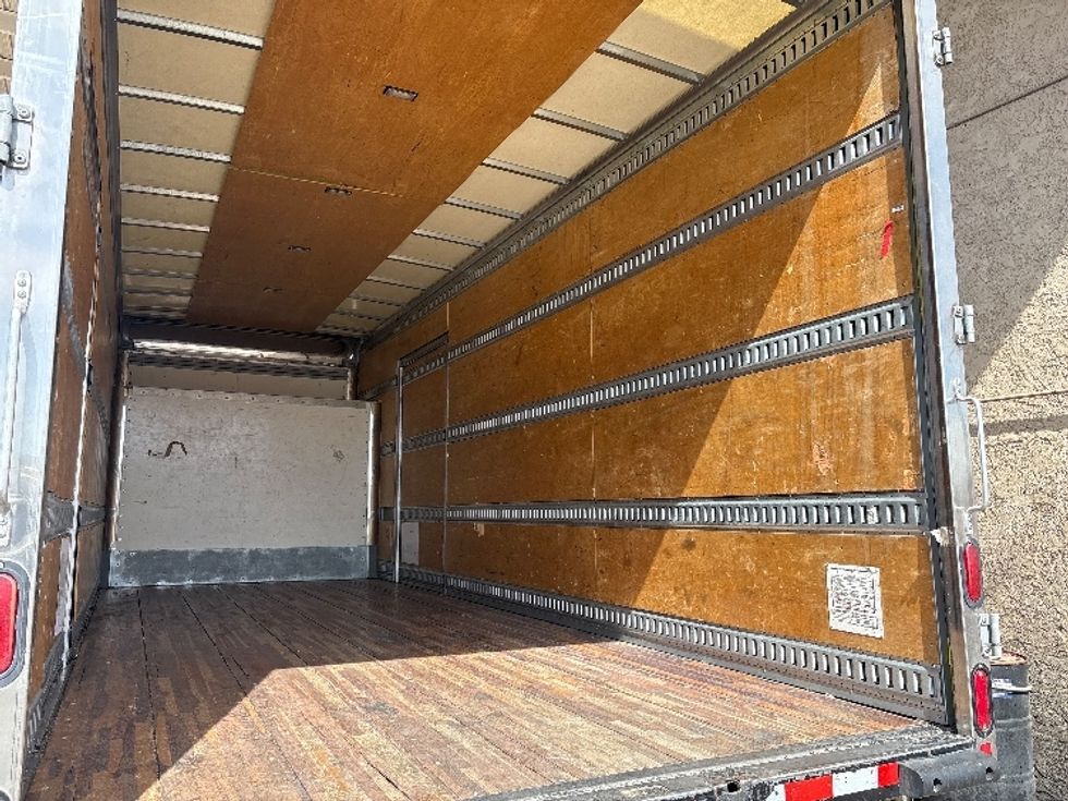 Medium Duty Box Truck-Light and Medium Duty Trucks-Isuzu-2020-NRR-Phoenix-AZ-119,051\n\t\tmiles-$ 44,250 - Image 11