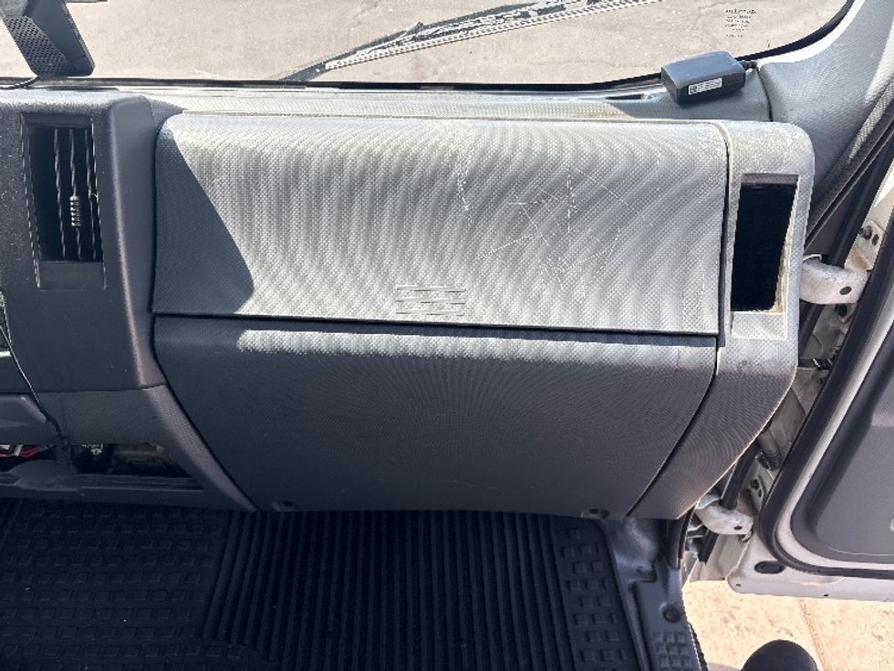 Medium Duty Box Truck-Light and Medium Duty Trucks-Isuzu-2020-NRR-Phoenix-AZ-119,051\n\t\tmiles-$ 44,250 - Image 20