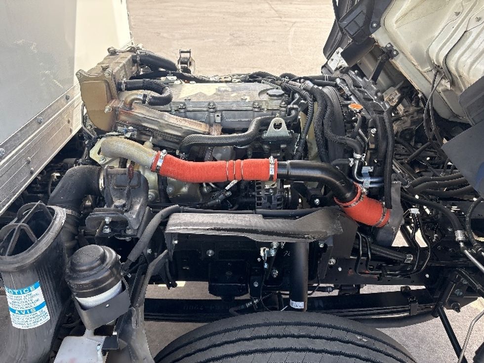 Medium Duty Box Truck-Light and Medium Duty Trucks-Isuzu-2020-NRR-Phoenix-AZ-119,051\n\t\tmiles-$ 44,250 - Image 22