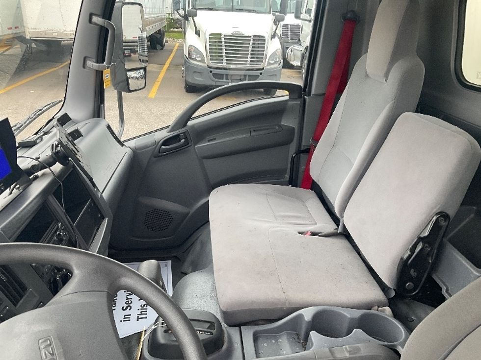 Medium Duty Box Truck-Light and Medium Duty Trucks-Isuzu-2020-NRR-Piqua-OH-101,079\n\t\tmiles-$ 48,750 - Image 16